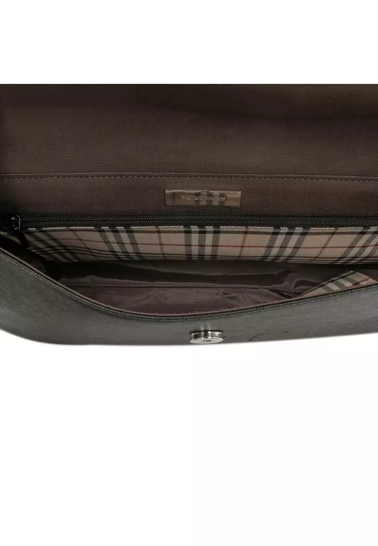 Pre-Loved Burberry Leather Flap Shoulder Bag