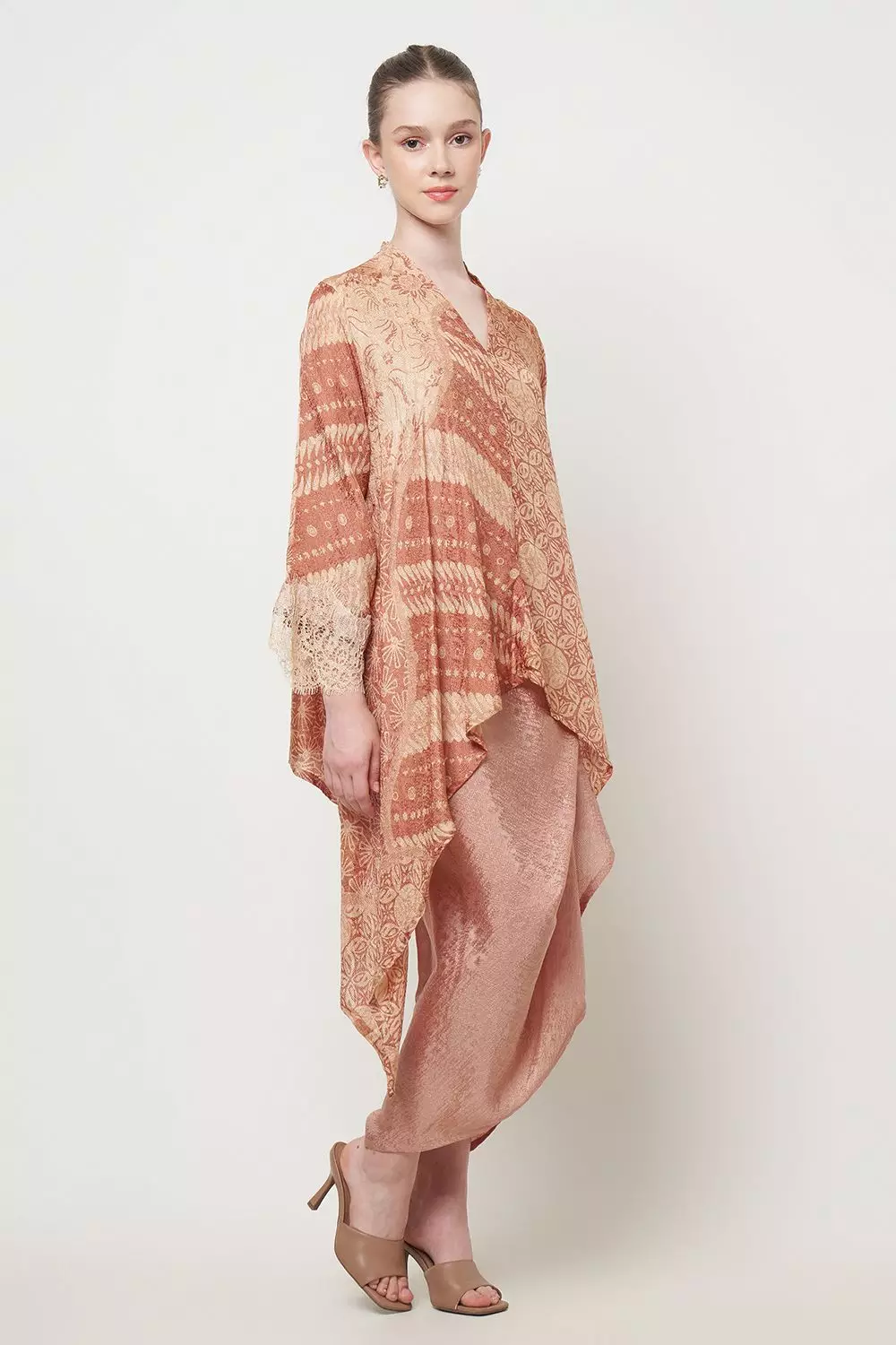 Nirmala Set In Brown