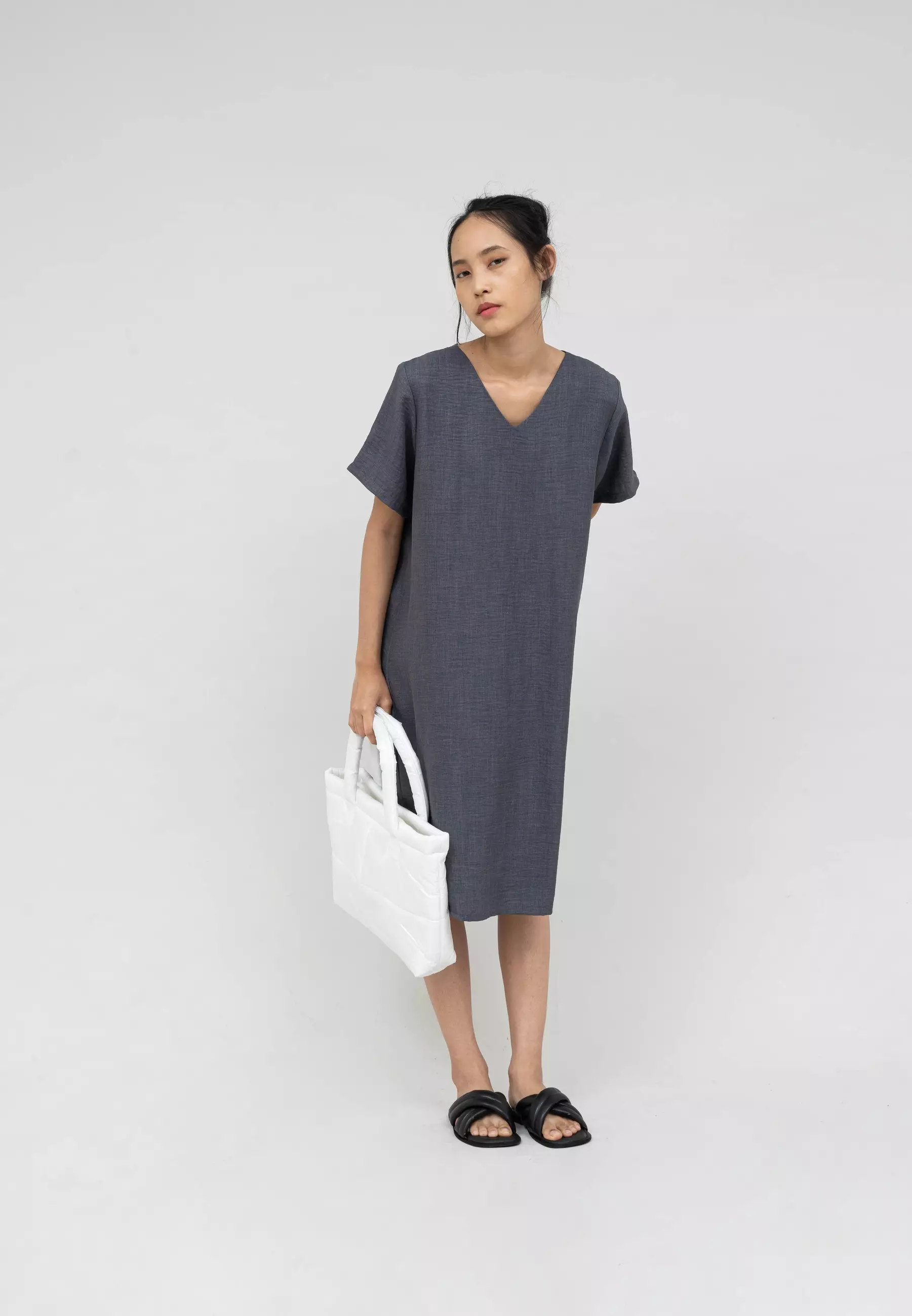 Houseofcuff Magnolia Dress in Grey Dress Oversized Bahan Crinkle
