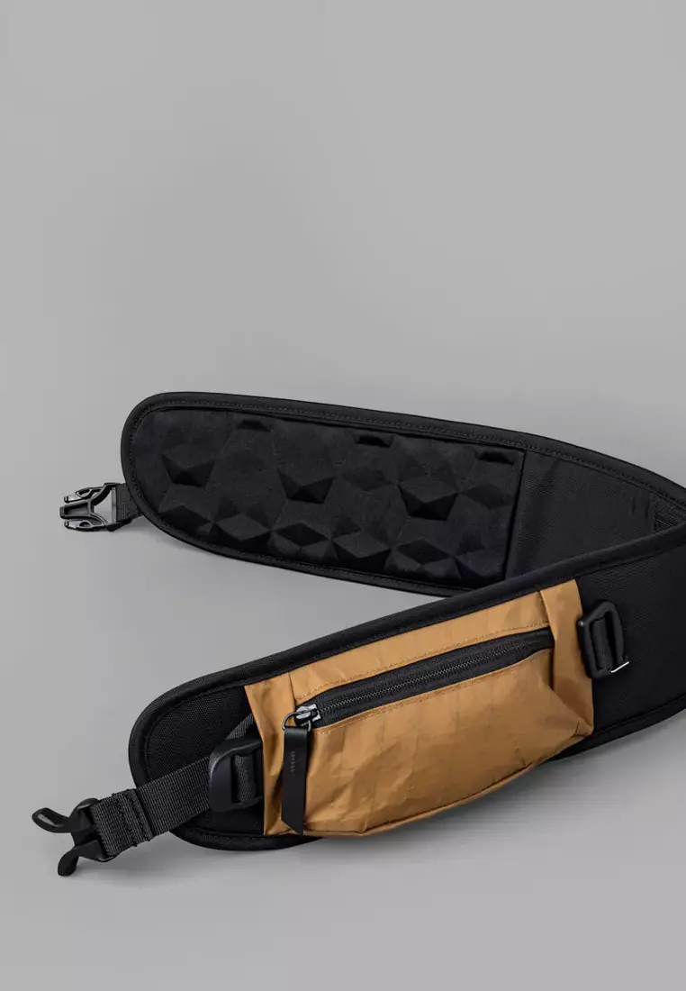 Alpaka Elements Travel Backpack 35L - Coyote Brown