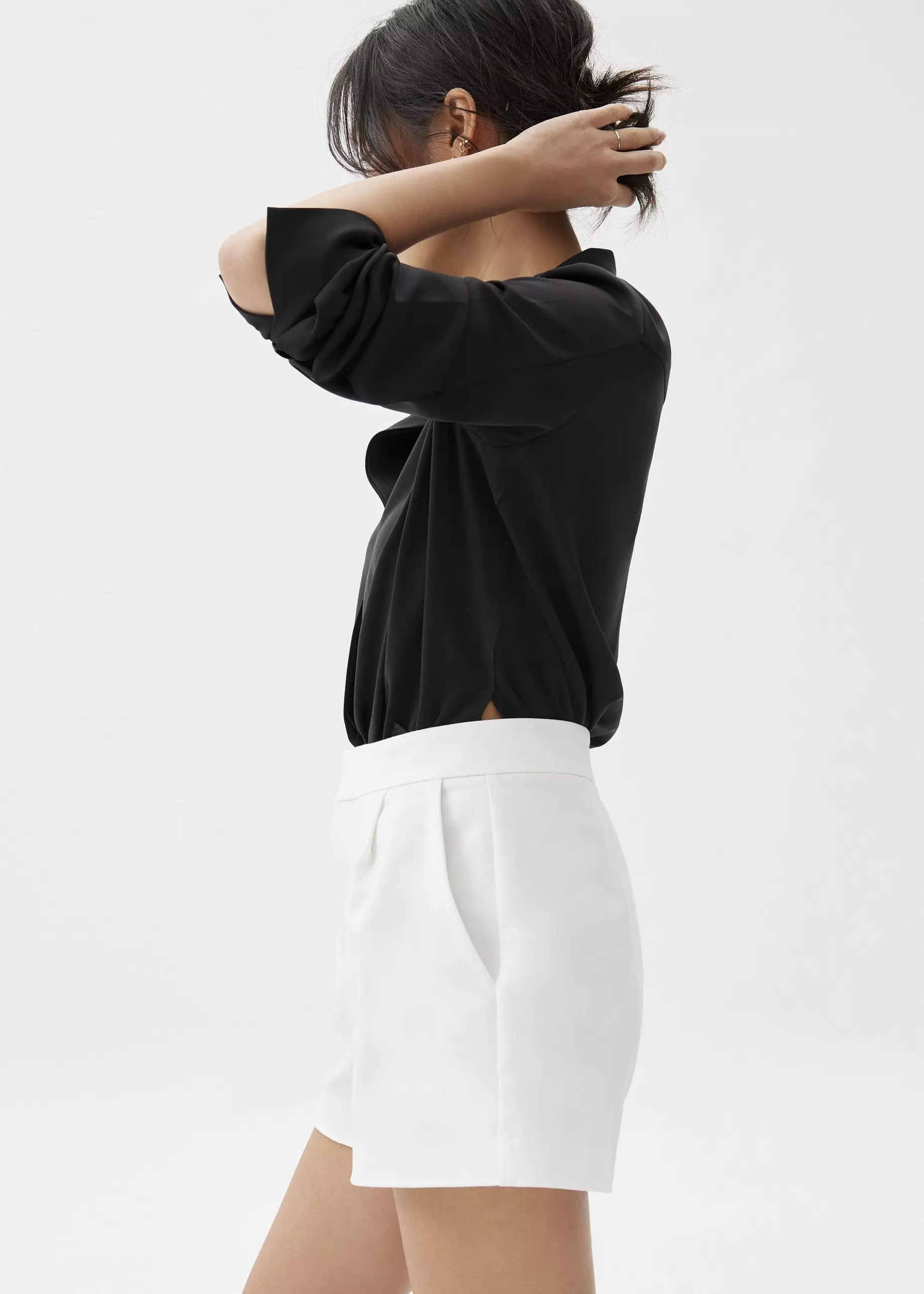 Celana Pendek Wanita - Willow Classic Tailored Shorts