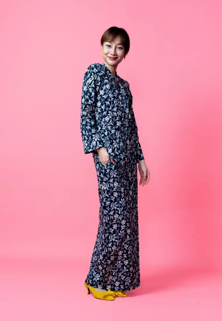 Bayu Somerset Faye Kebaya