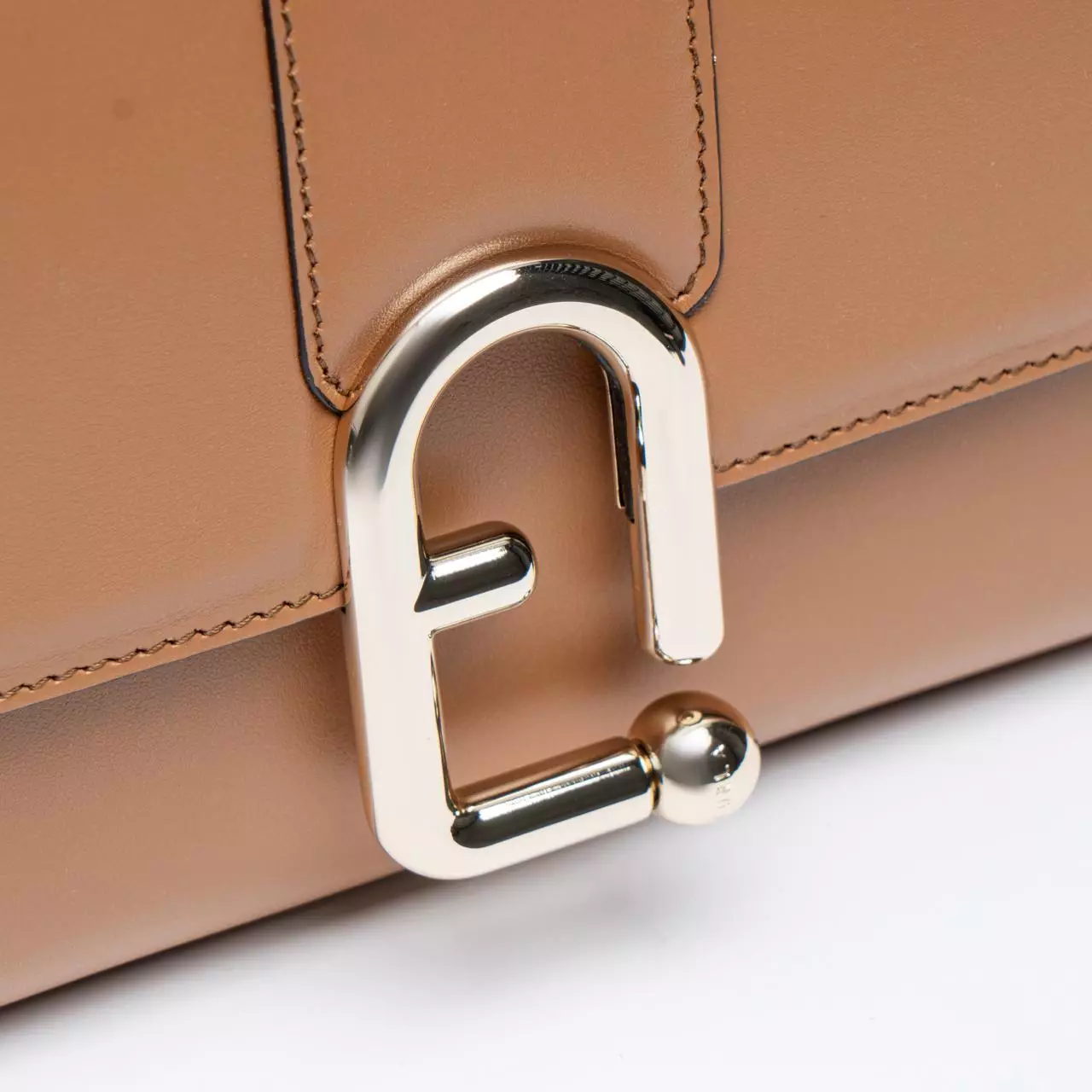 Urban Small Crossbody Bag Brandy