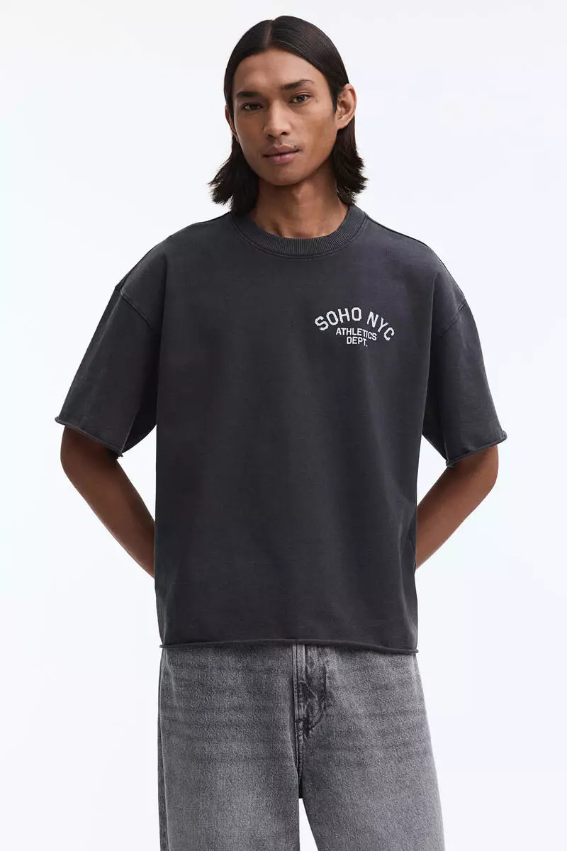 Oversized Fit Boxy-style t-shirt