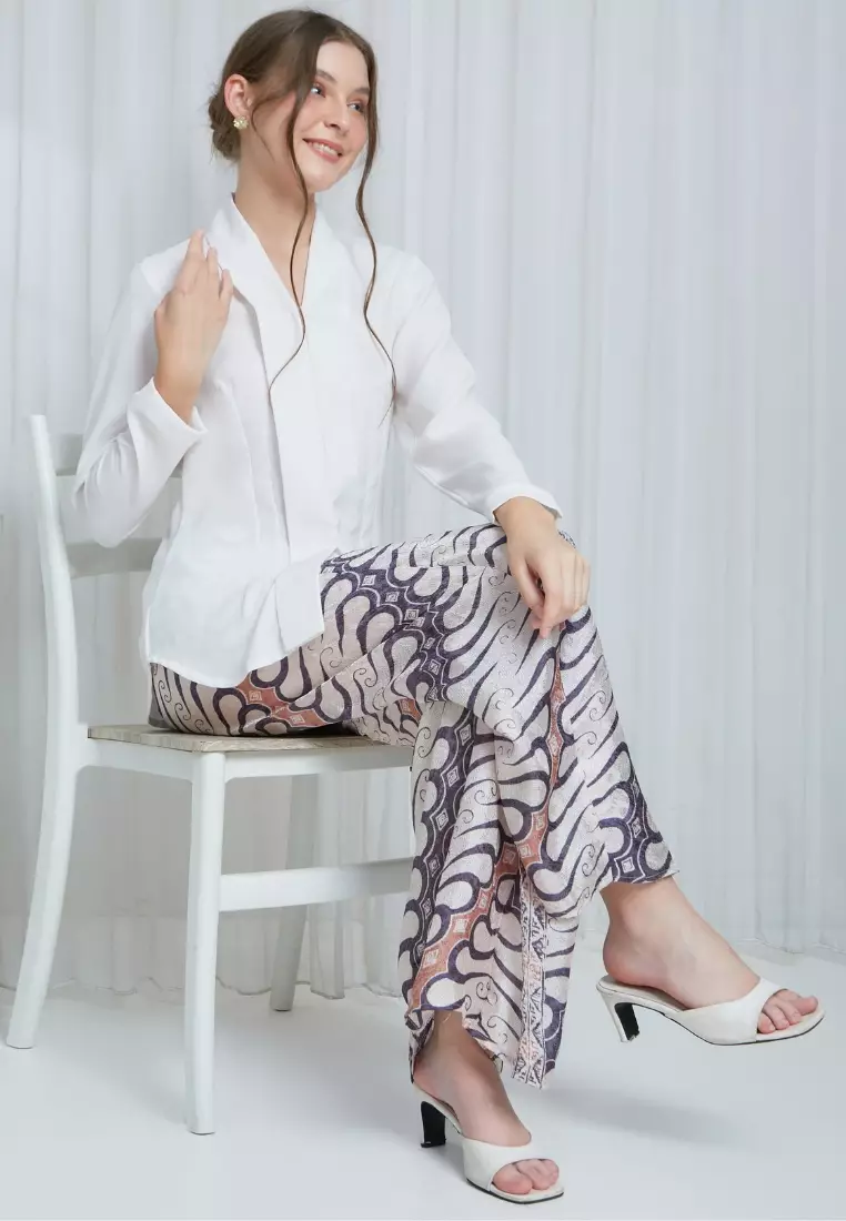 Nayara Atasan Kebaya Kutubaru Kamel BW