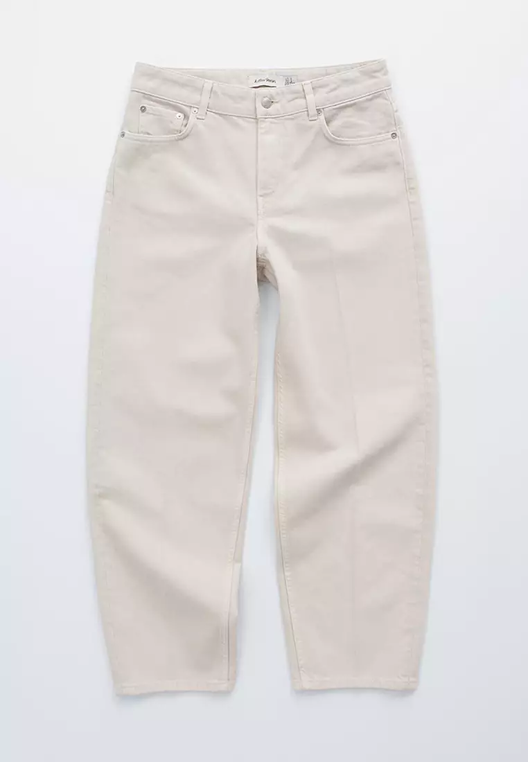 Tapered Jeans