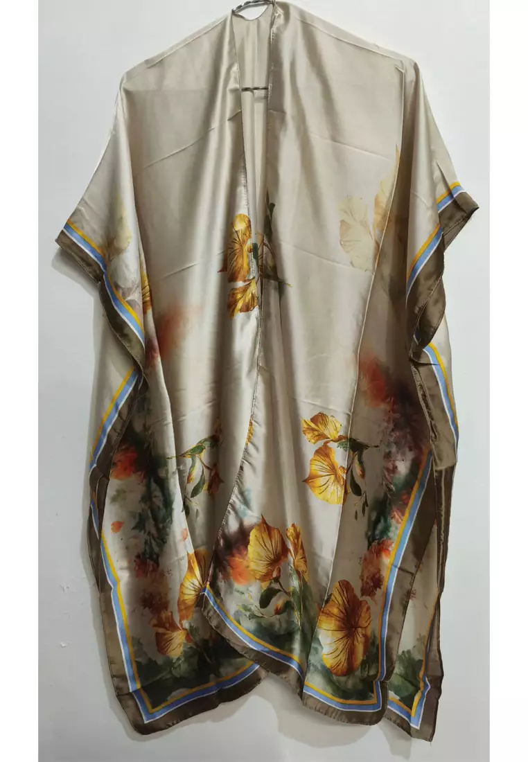 Aksesoris Wanita Magnolia Print Outer Syal Wanita Beige