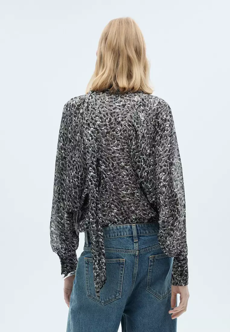 Leopard-Print Blouse With Collar and Bow