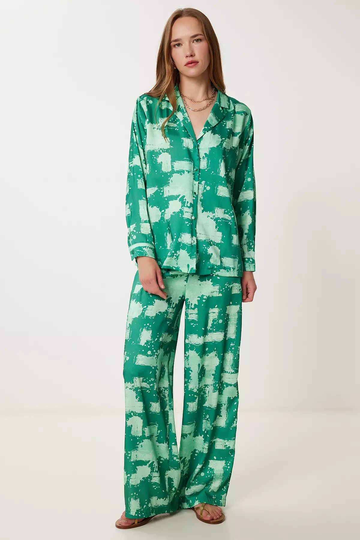 Women's Green Patterned Satin Shirt Pants Suit Fg00036