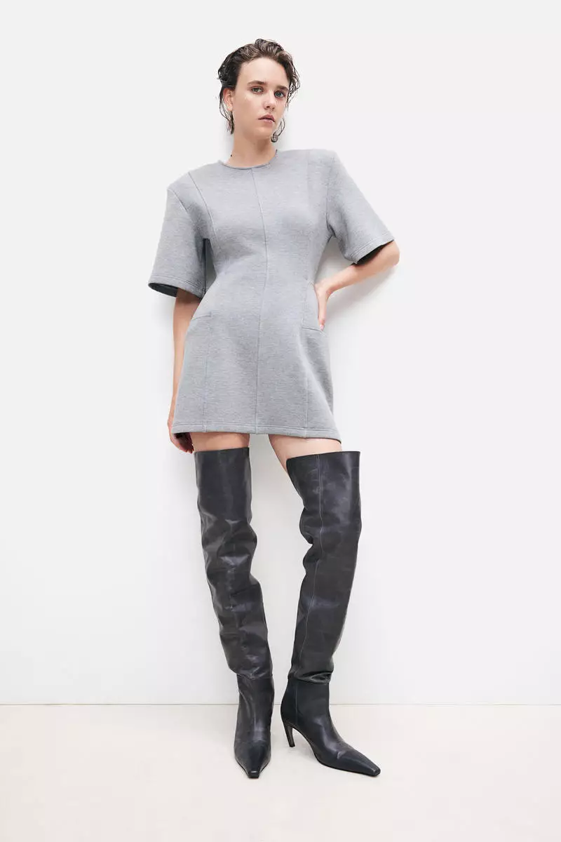 Over-the-knee leather boots