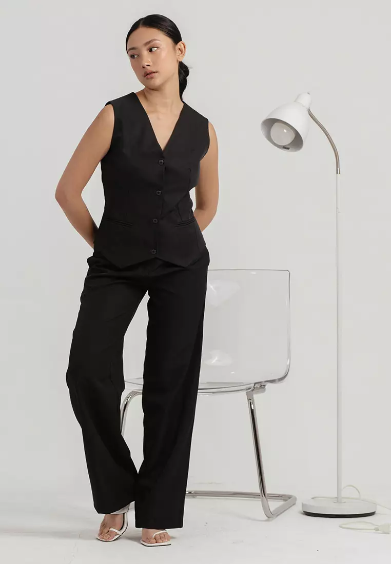 Clea Fitted Vest in Black
