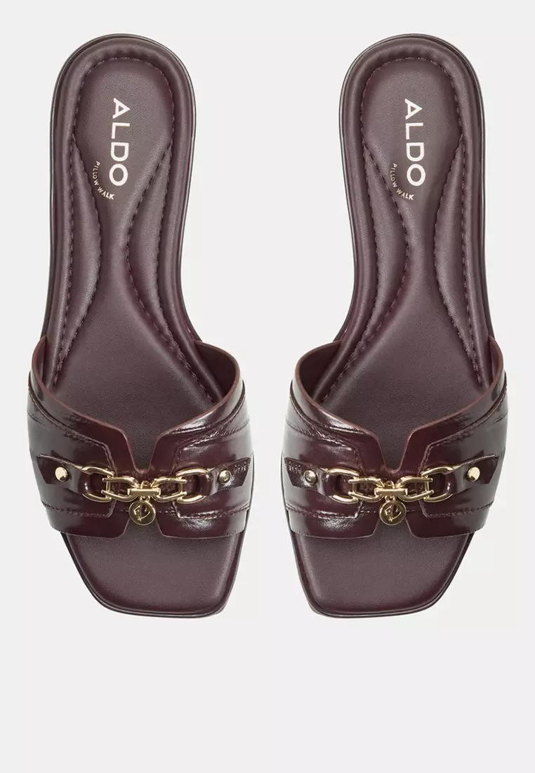 Alamassi Flat Sandals