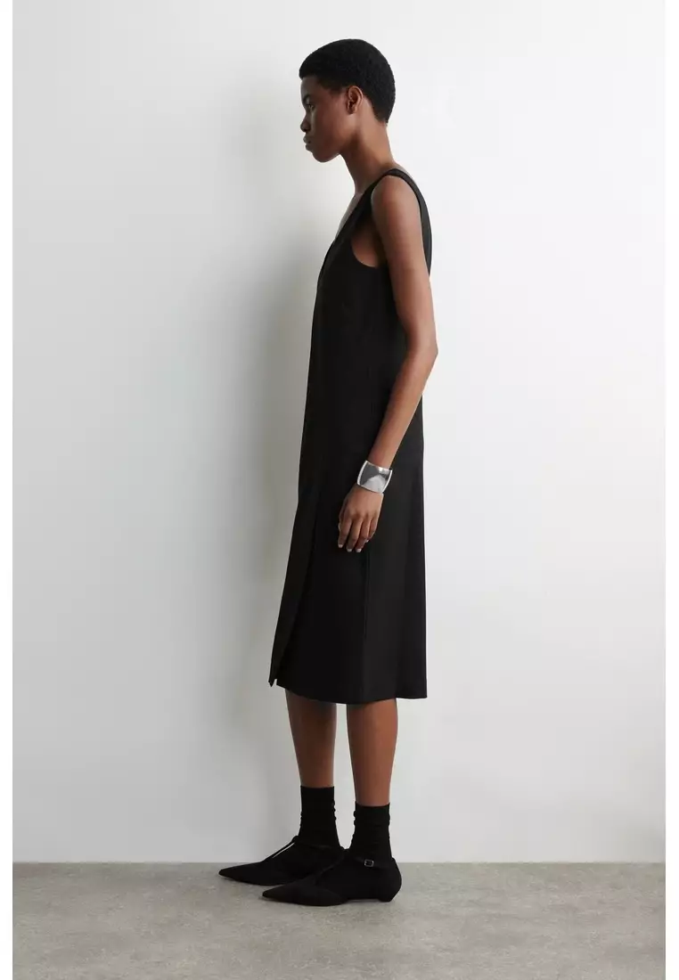 V-NECK WRAPPED MIDI DRESS