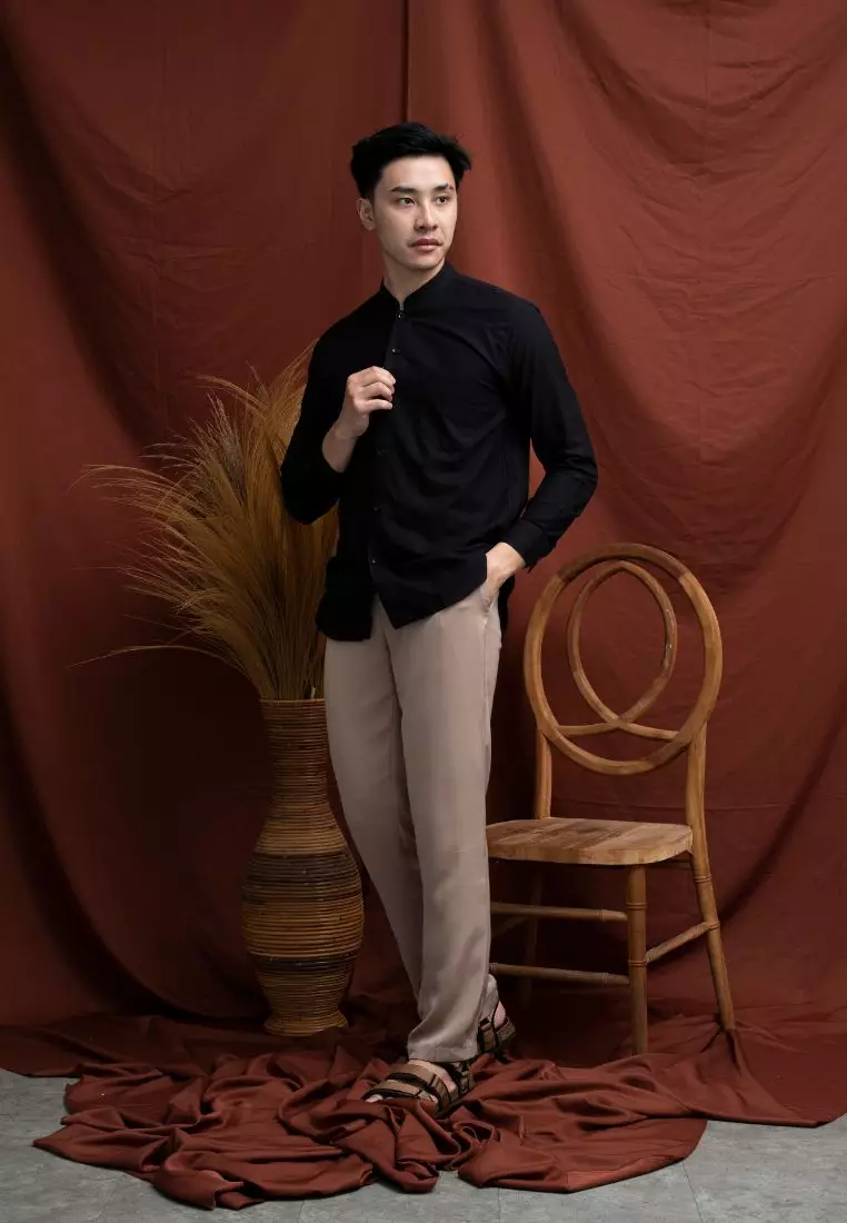 Houseofcuff kemeja Koko Lengan Panjang Pria Hitam Saku Polos