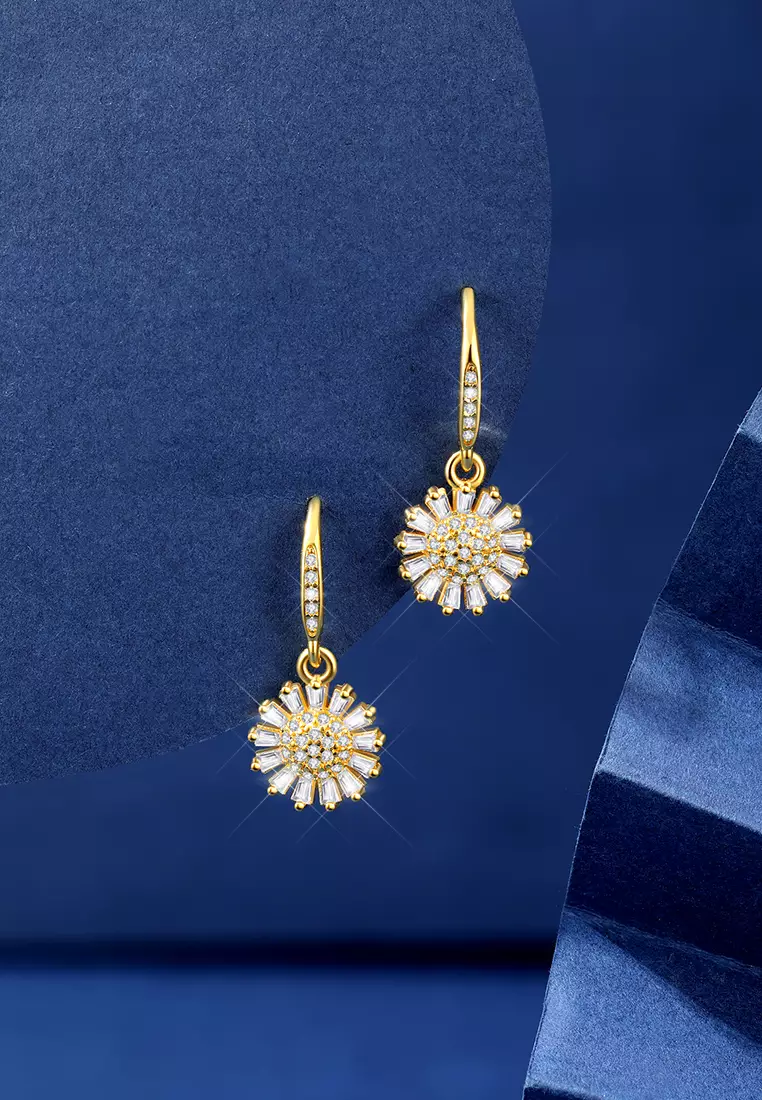 Anting Wanita Titanium Berlian Korea Flower Style Giwang Tusuk Cewek Earrings