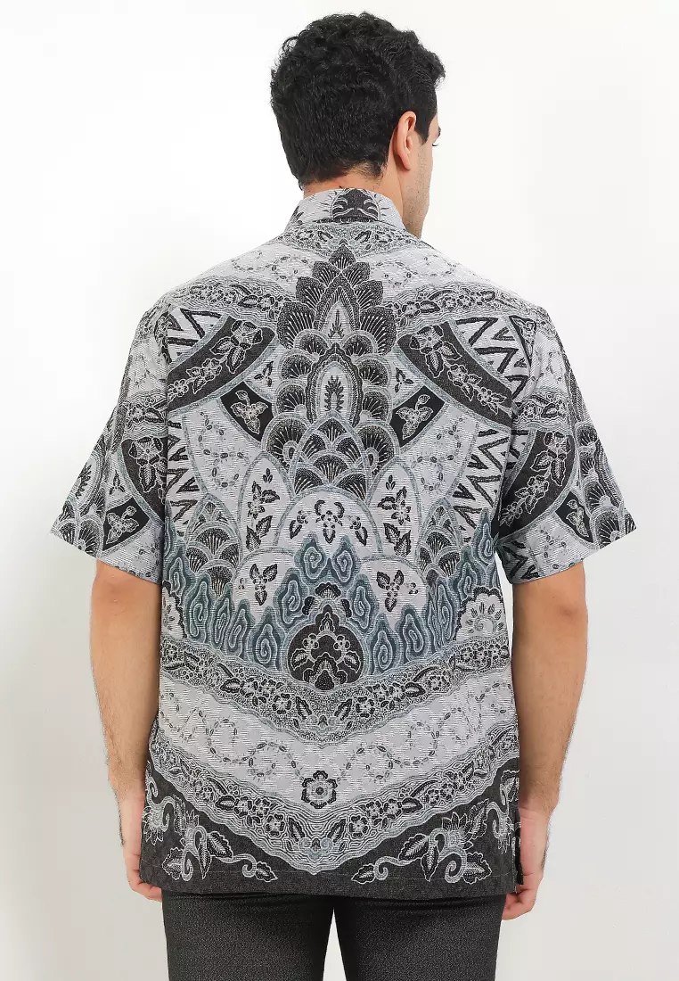 Hem Regular Fit Batik Mega Mendung