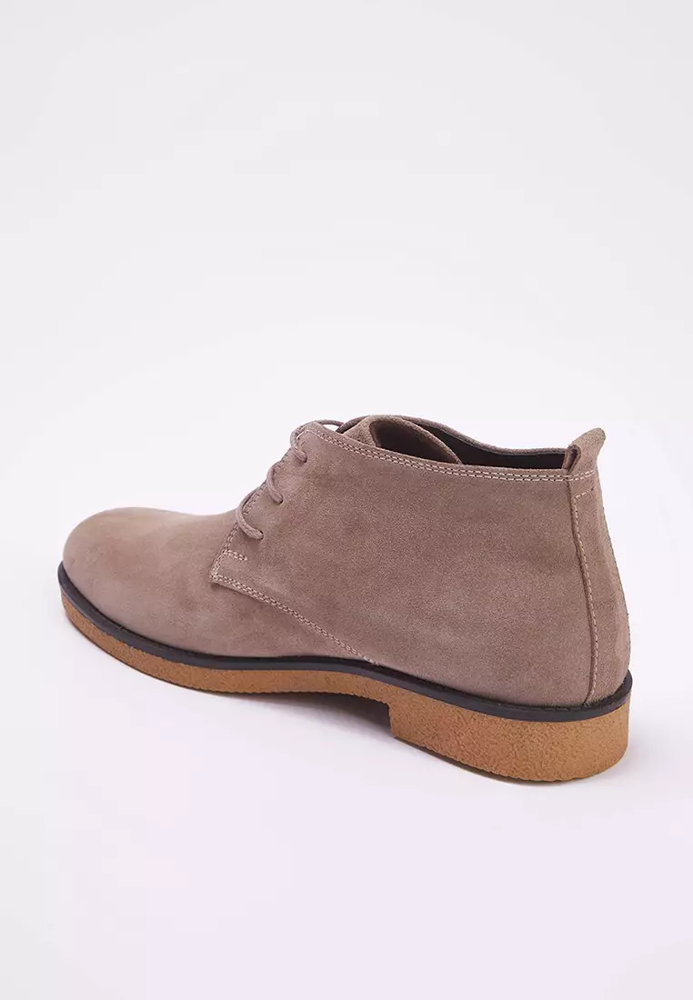 Lace-Up Chelsea Boots