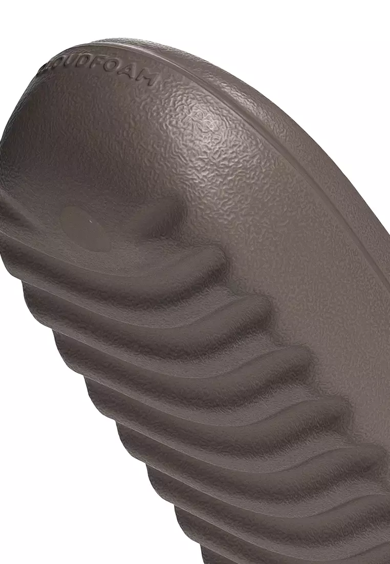 Lifestyle Adilette Lumia Slides Unisex Brown JQ0790