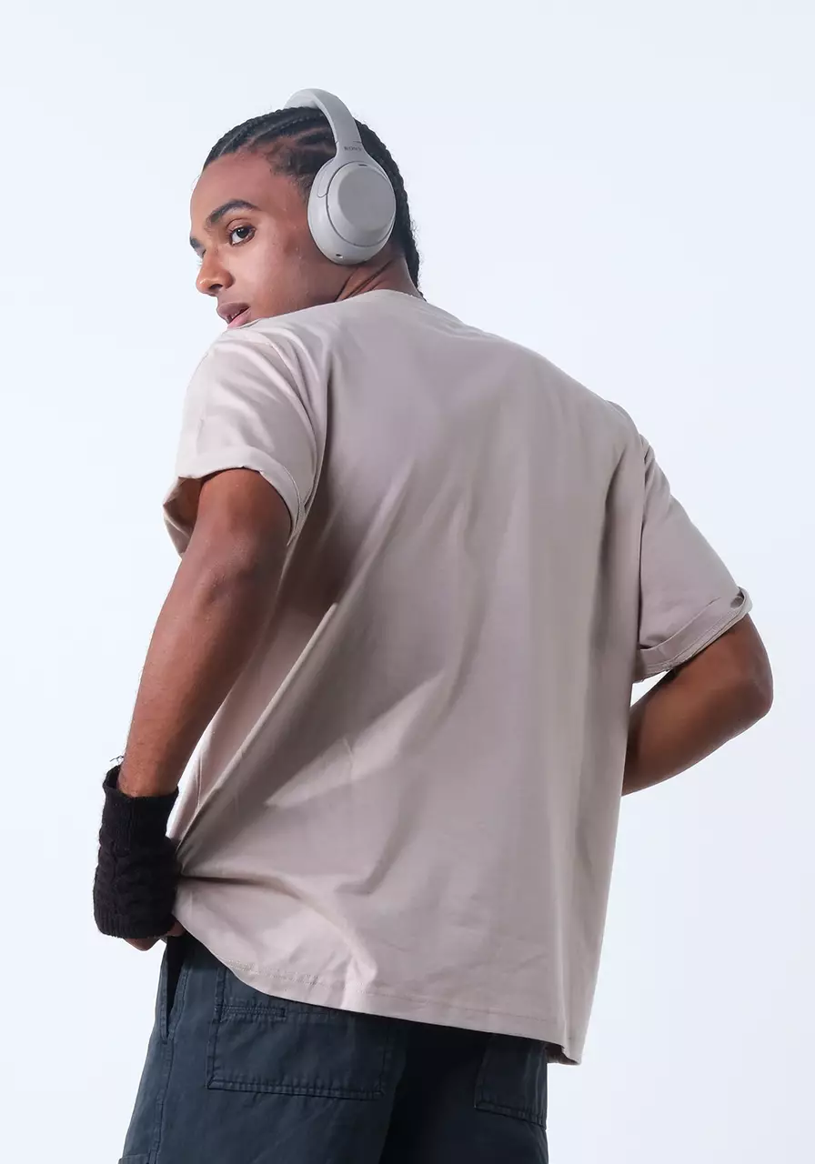 Kaos Pria Regular Bas Khaki