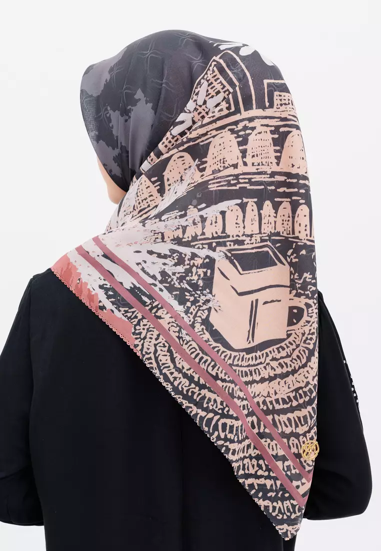 Berkah Signature Square Voile Scarf Hijab Premium Wanita Black Peach