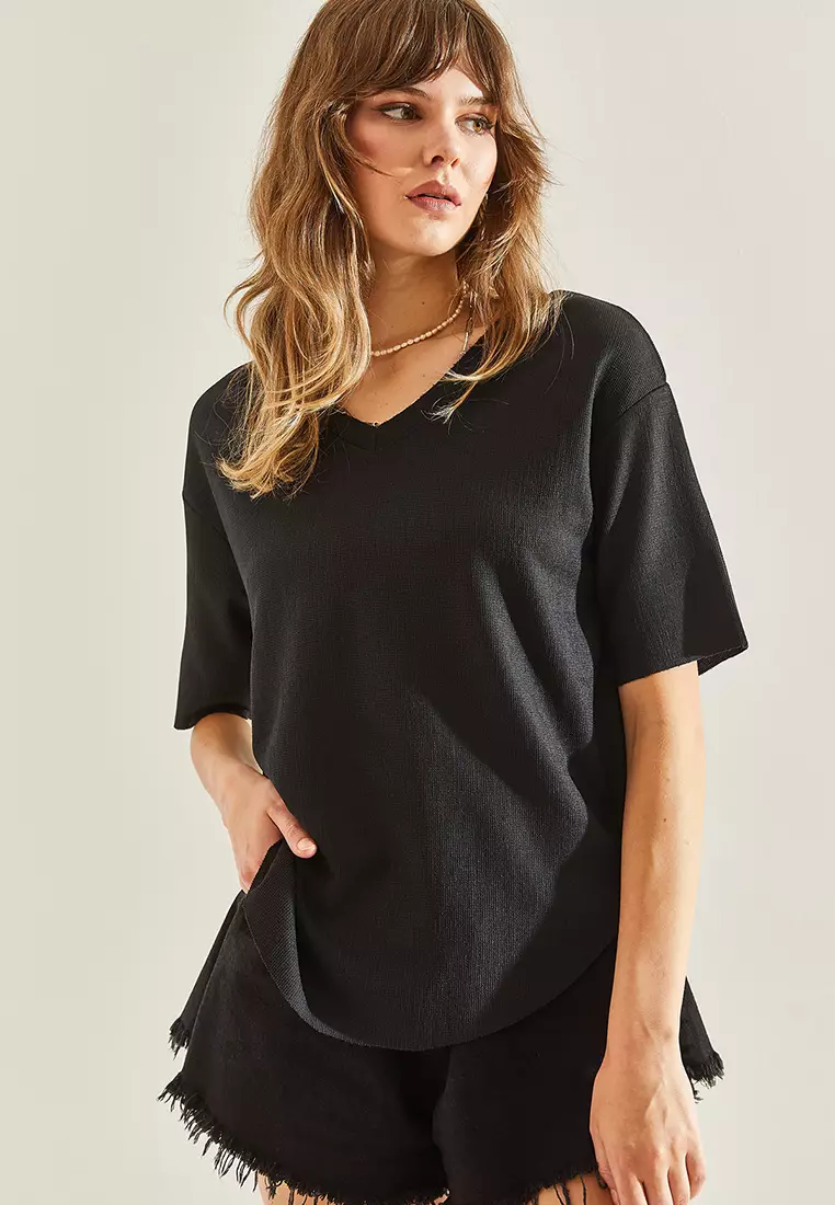 V-Neck Oval Cut Wrinkled Fabric Blouse