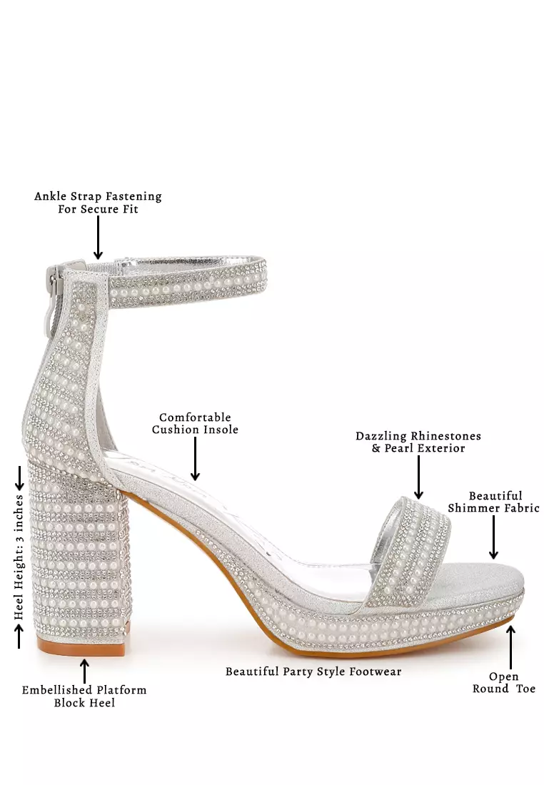 Sandal Berlian Imitasi Dan Hiasan Mutiara dalam Warna Perak