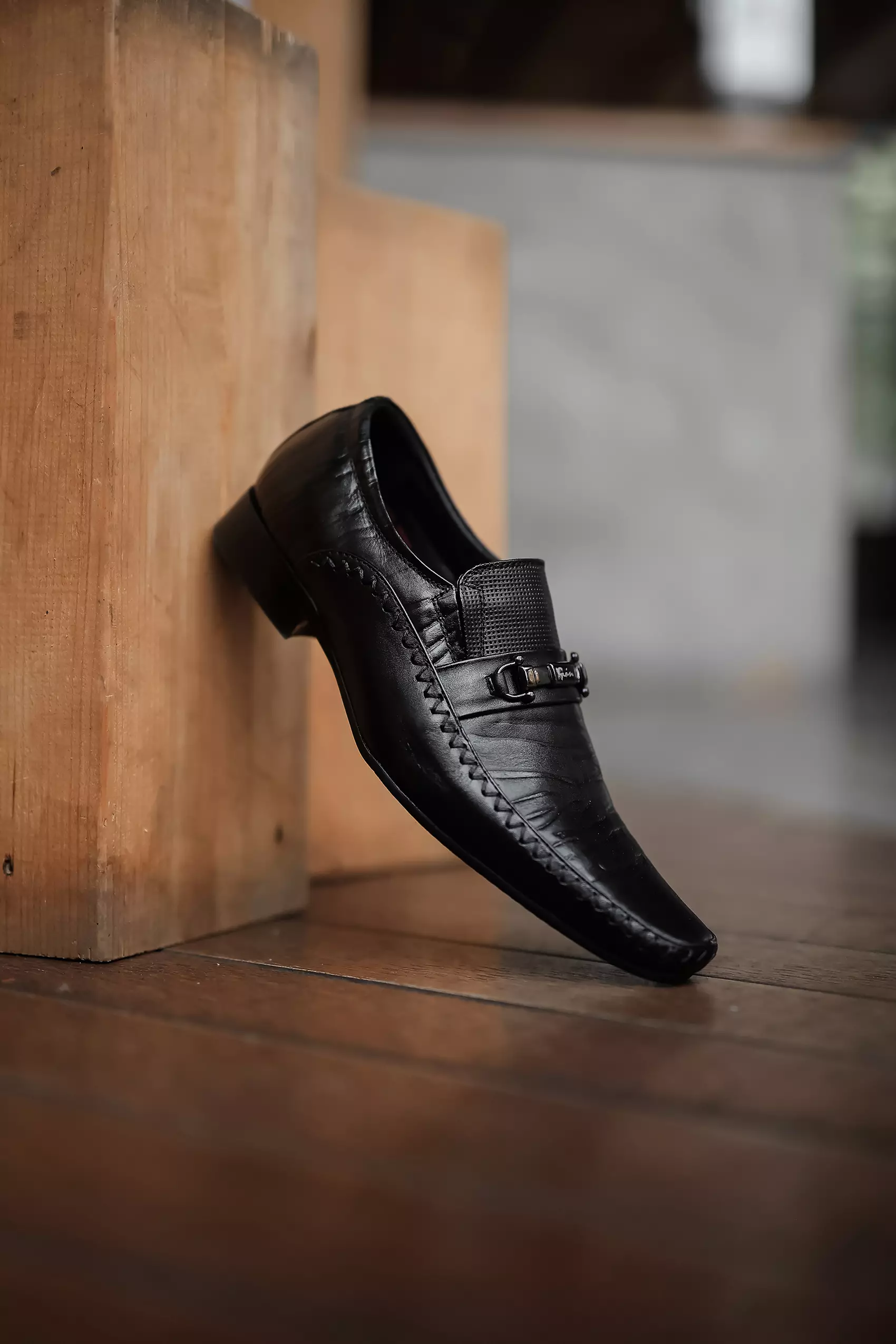 Celvin Sepatu Pantofel Pria Kantor Kulit Asli - Black
