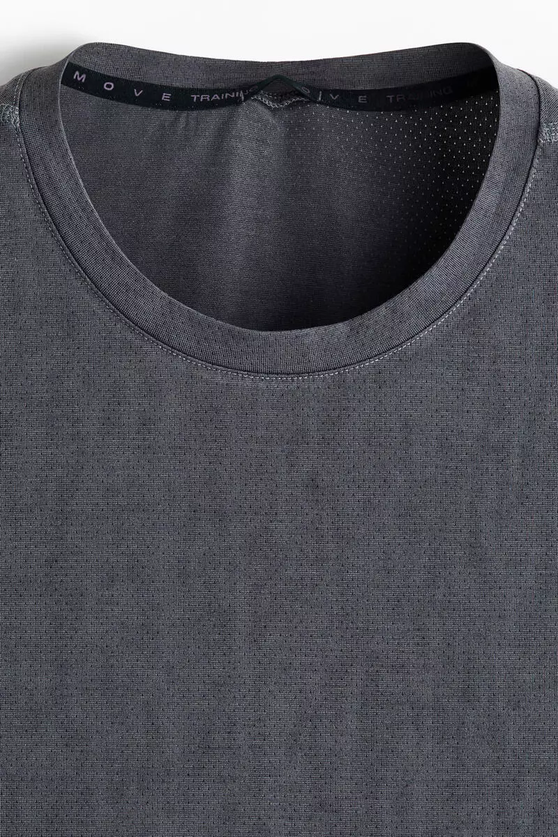 Regular Fit Sports vest top with DryMove™