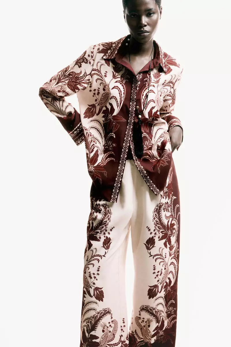 Printed pull-on trousers