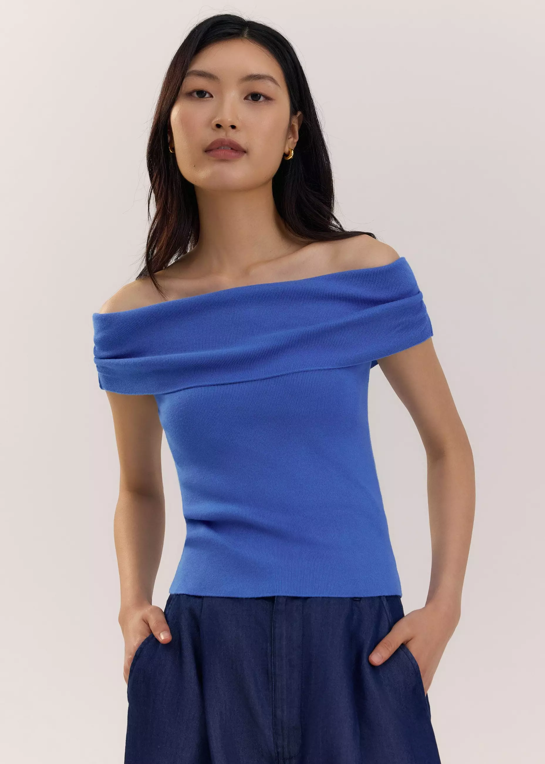 Atasan Wanita - Knit Fitted Off Shoulder Top