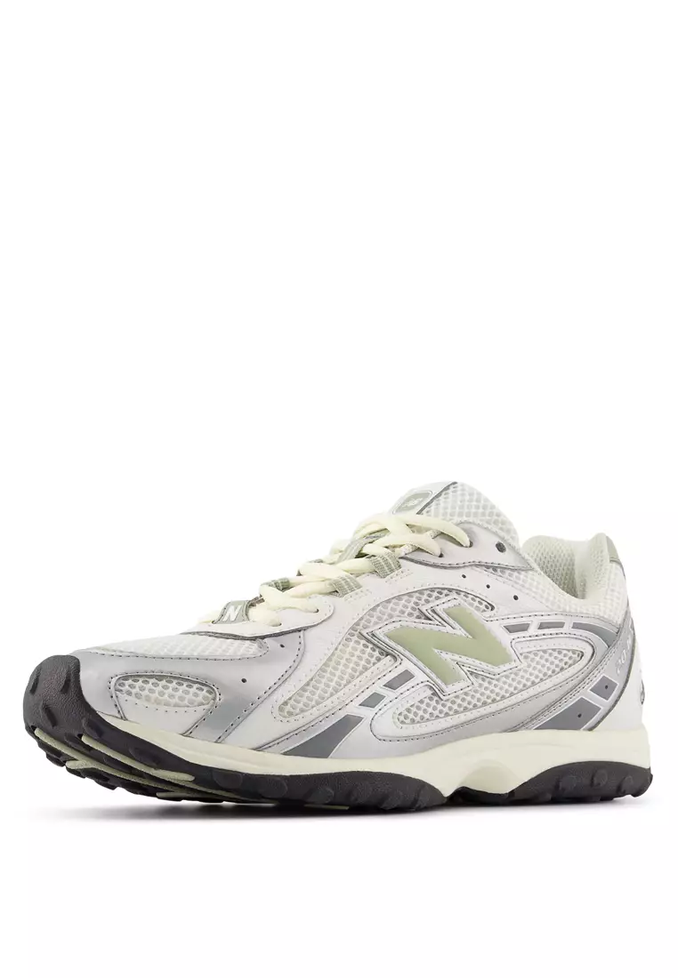 204L Classic Lifestyle Shoes