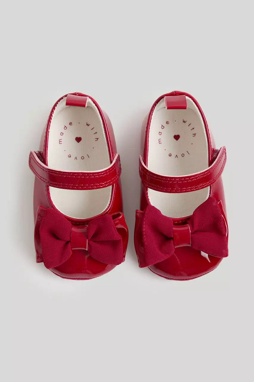 Mothercare Red Bow Pram Shoes - Sepatu Bayi Bayi Perempuan (Merah)