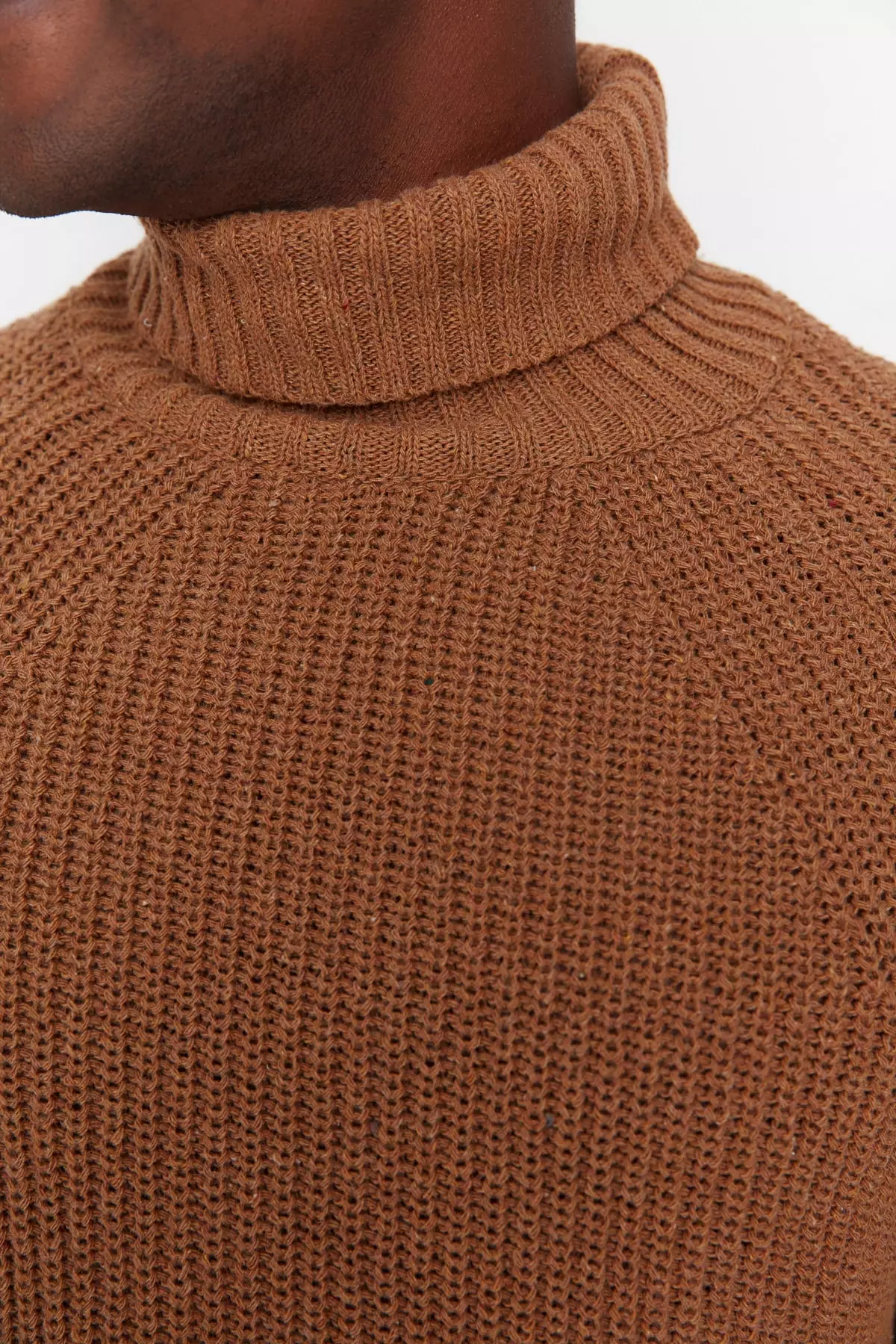 Camel Men Slim Fit Turtleneck Raglan Sleeve Basic Knitwear Sweater
