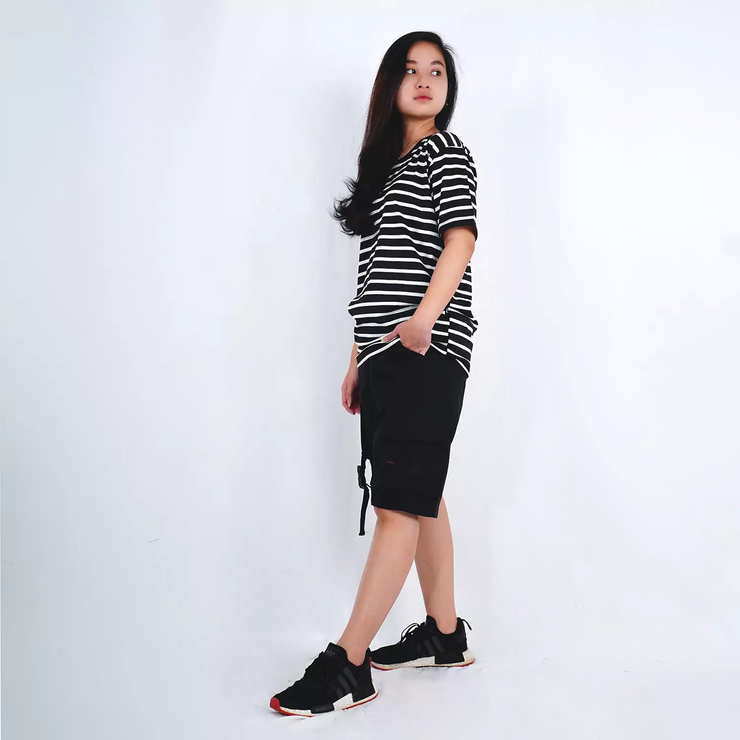 OKECHUKU Wilia Celana Pendek Wanita Selutut Celana Santai Wanita Short