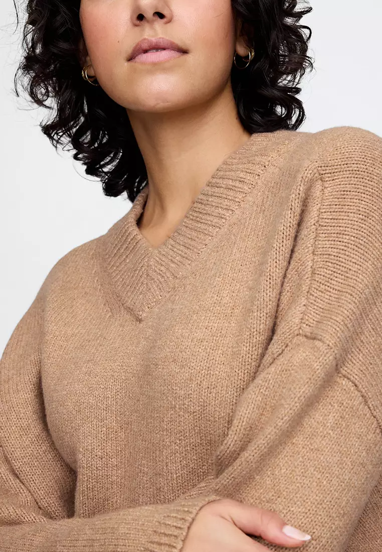 CashSoft Oversized V-Neck Sweater