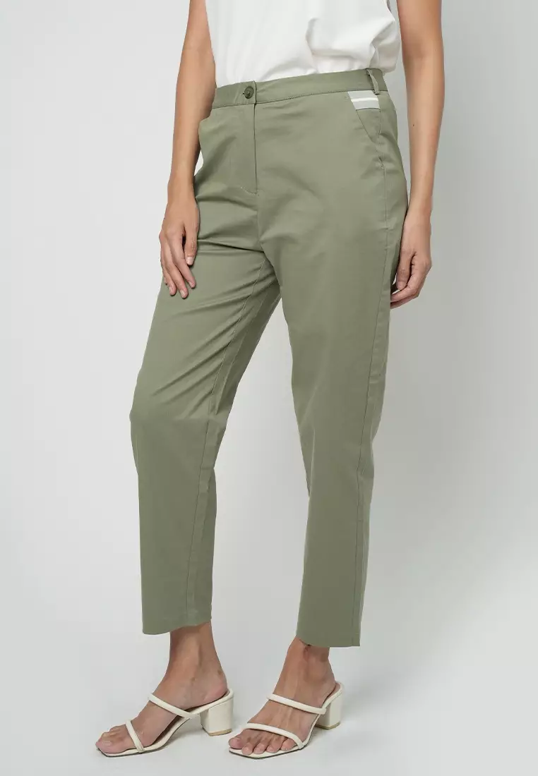 Kacie Relaxed Pants with Contrast Pocket Trimming