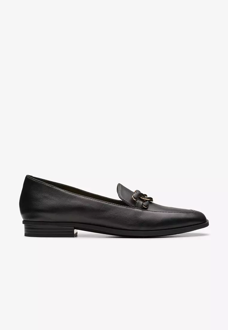Discount on Clarks  shoes - SKU: Sarafyna Rae Loafers Black