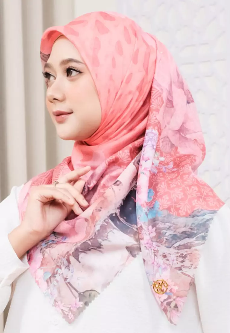 Hijab Segi Empat Wanita Premium Alula Series Signature Square Voile Scarf Blush Peach