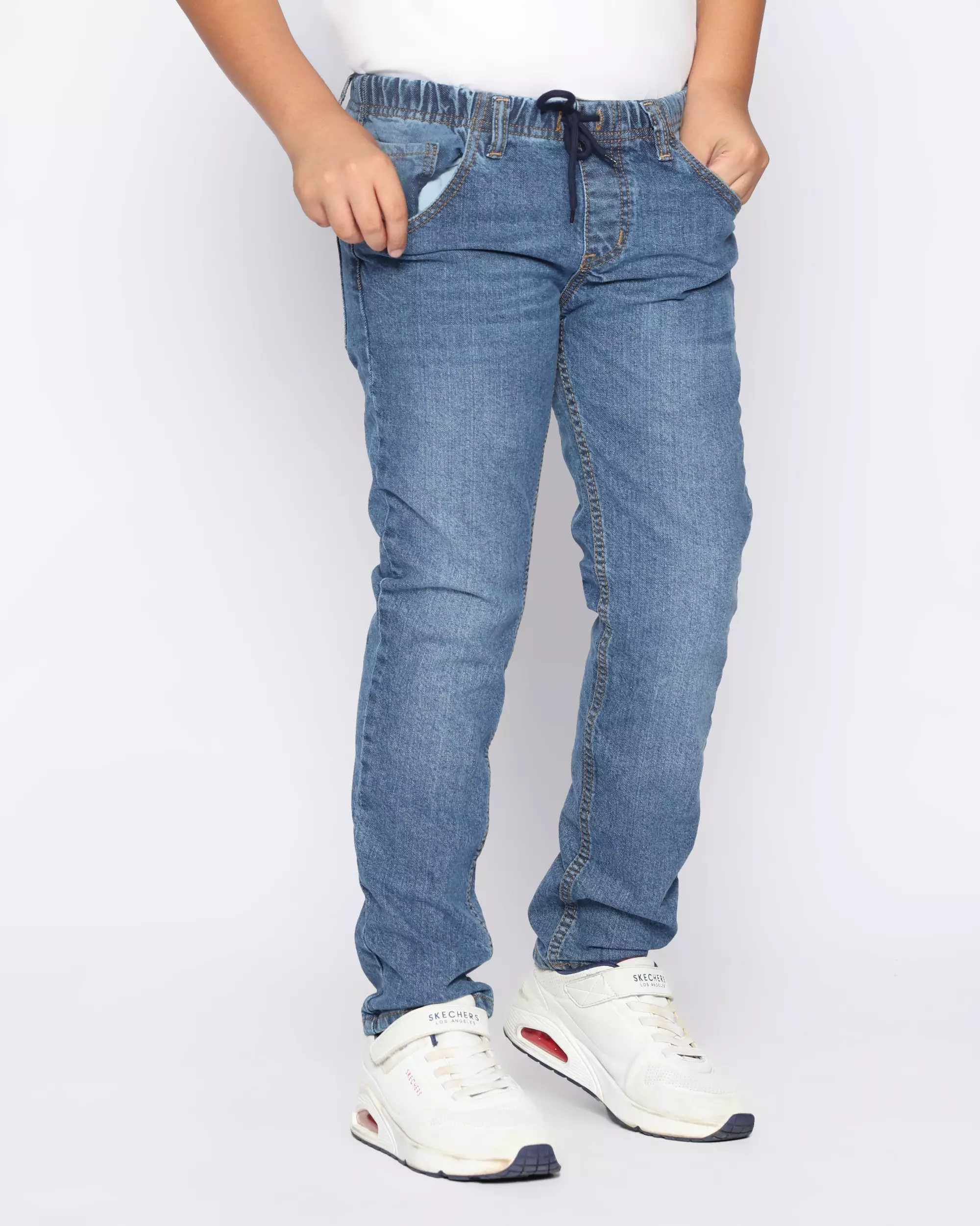 Celana Panjang Anak Laki Jeans Mid Blue With Model - FORTUNES
