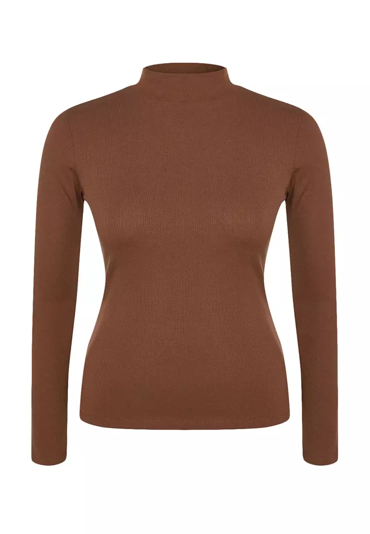 Plus Size Stand Up Collar Knitted Top