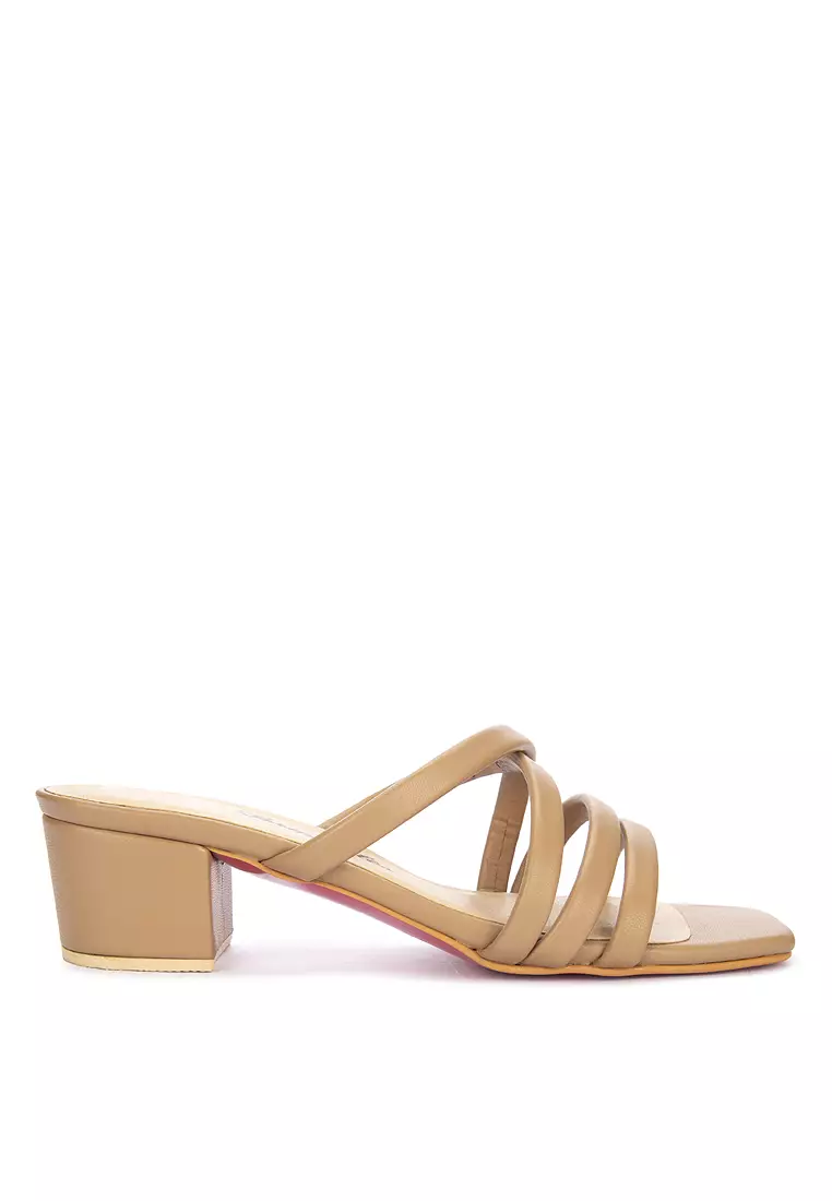 Discount on Carmelletes  shoes - SKU: Strappy Heeled Slides