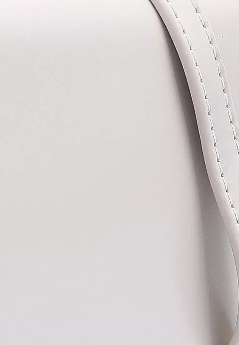 Buy Red's Revenge Nova Hard Case Sling Bag 2024 Online ZALORA Philippines