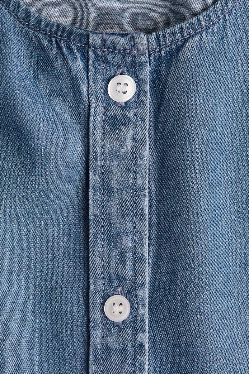 Balloon-sleeved denim blouse