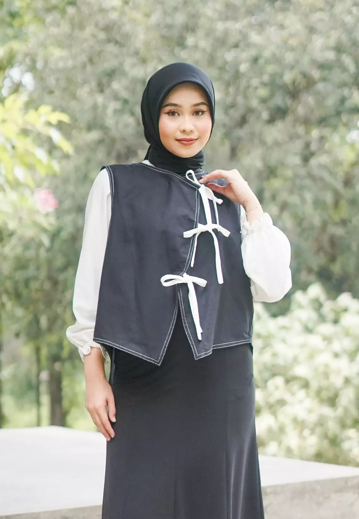 Selline Ribbon Vest - Black