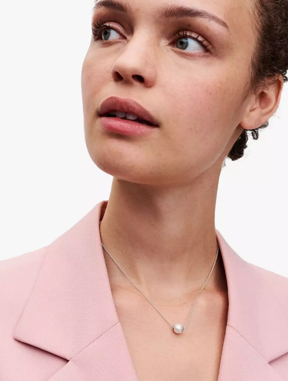 Sterling silver collier with white treated freshwater cultured pearl and clear cubic zirconia