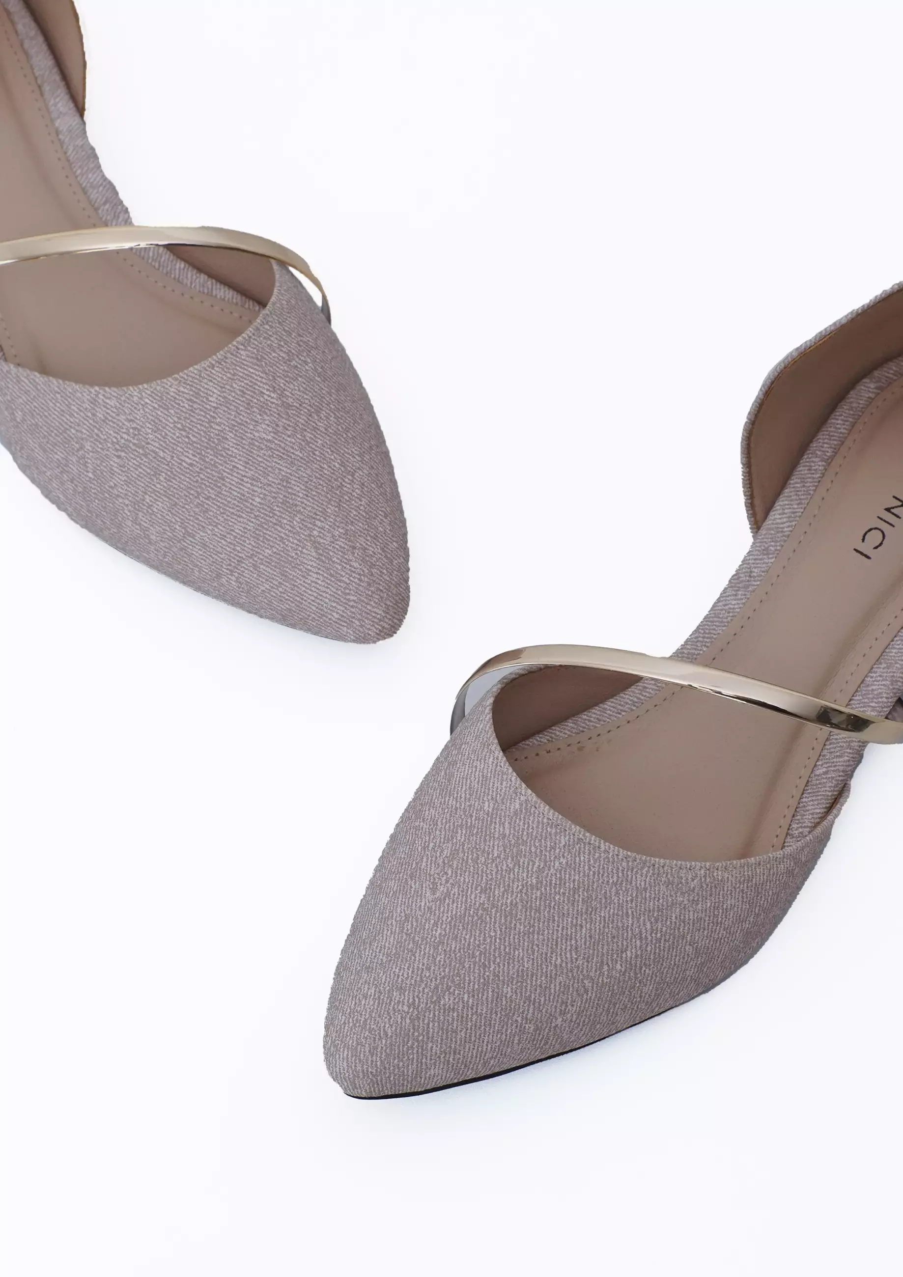 VIVI NICI - Angelique Sepatu Wanita Hak 3 cm Milk Coffee