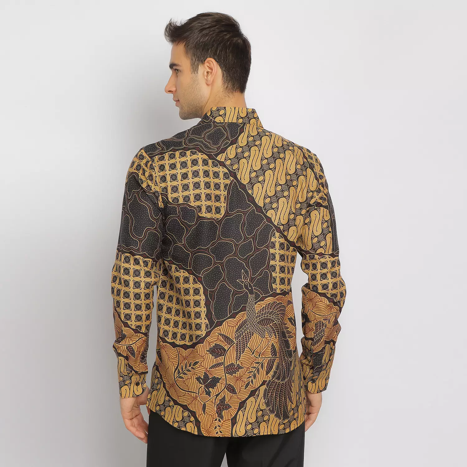Exclusive Slimfit Nayaka Kemeja Batik Pria Lengan Panjang