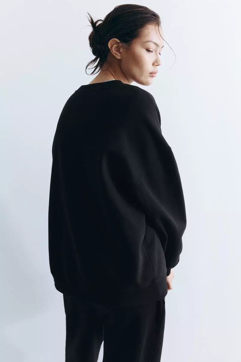 Oversized sweatshirt