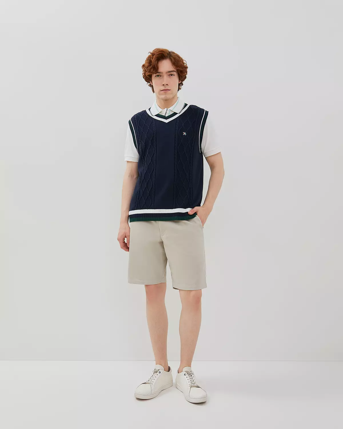 MEN'S NAVY KNIT VEST