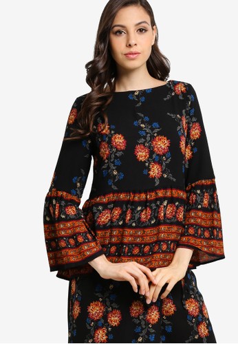 Placement Floral Flare Sleeve Top